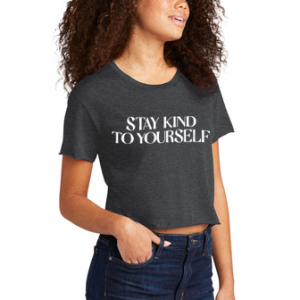 Stay kind to yourslef cropped tee charcoal